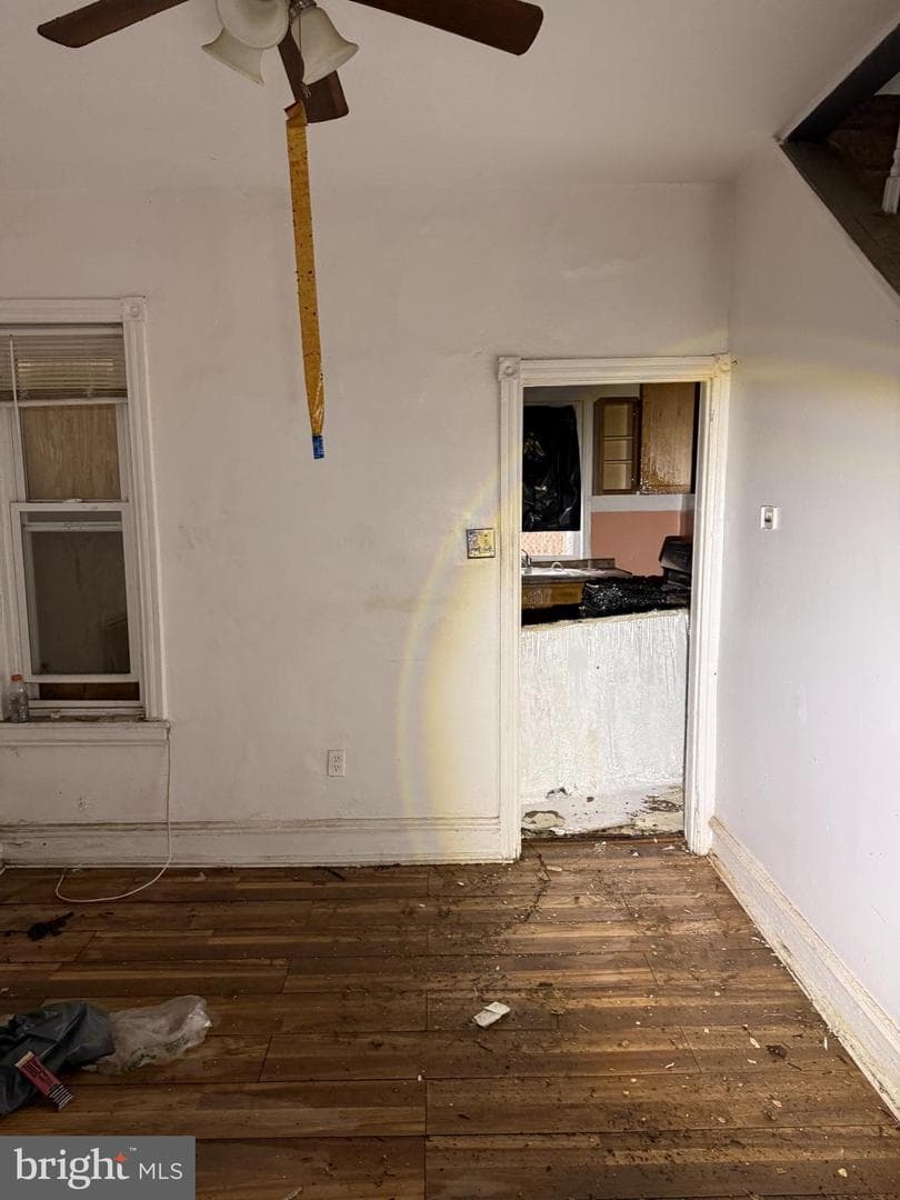 4466 N Gratz Street photo 8