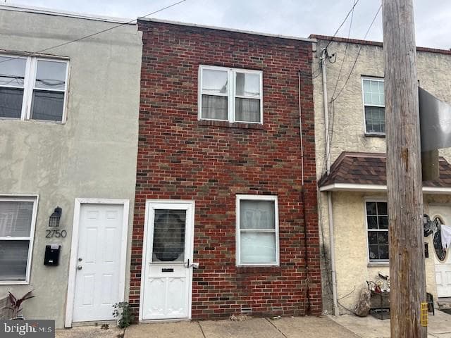 2748 E Venango Street photo 1