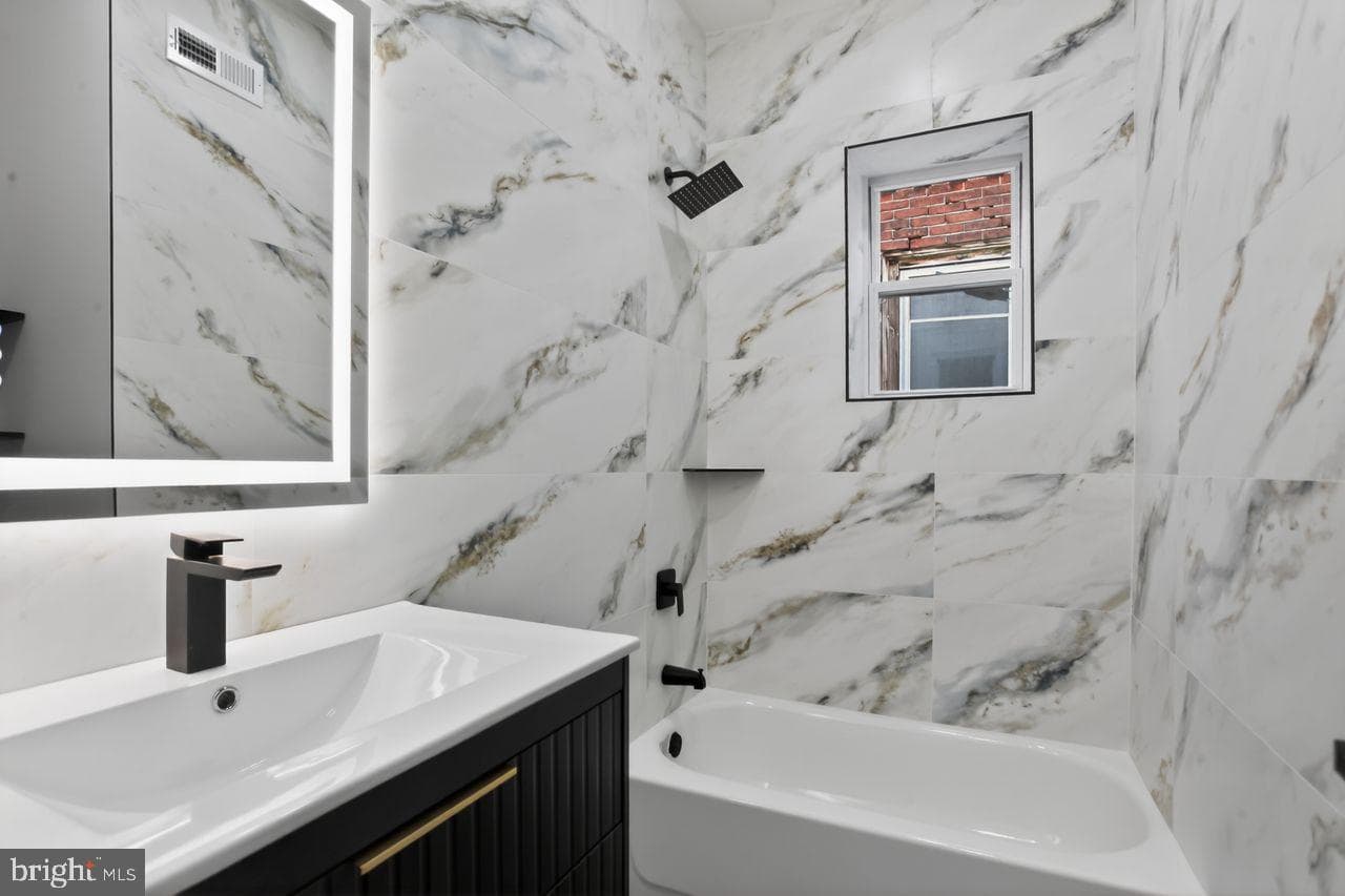 1610 N Dover Street photo 28