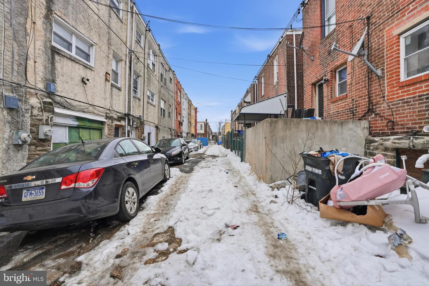 311 W Raymond Street photo 19