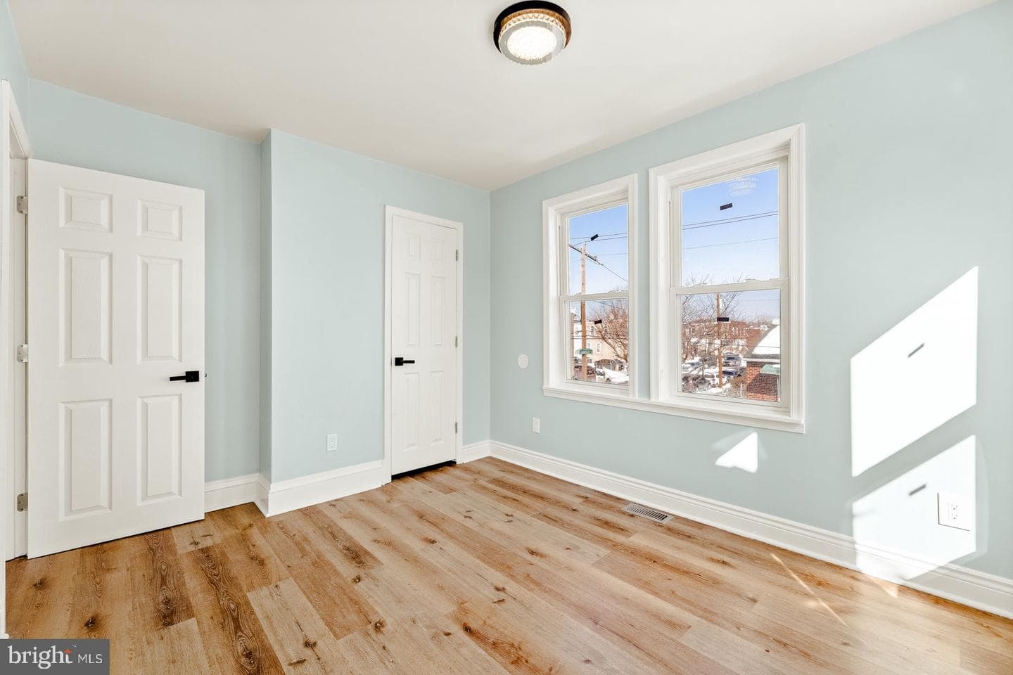 6059 Lawndale Avenue photo 29