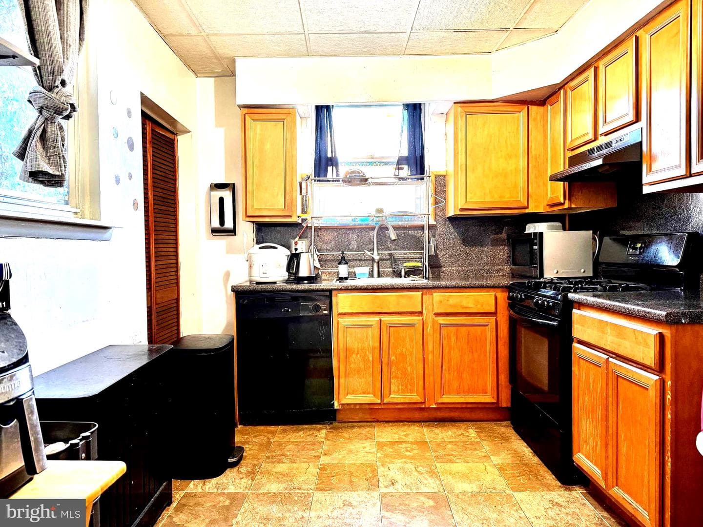 2149 E Sanger Street photo 30