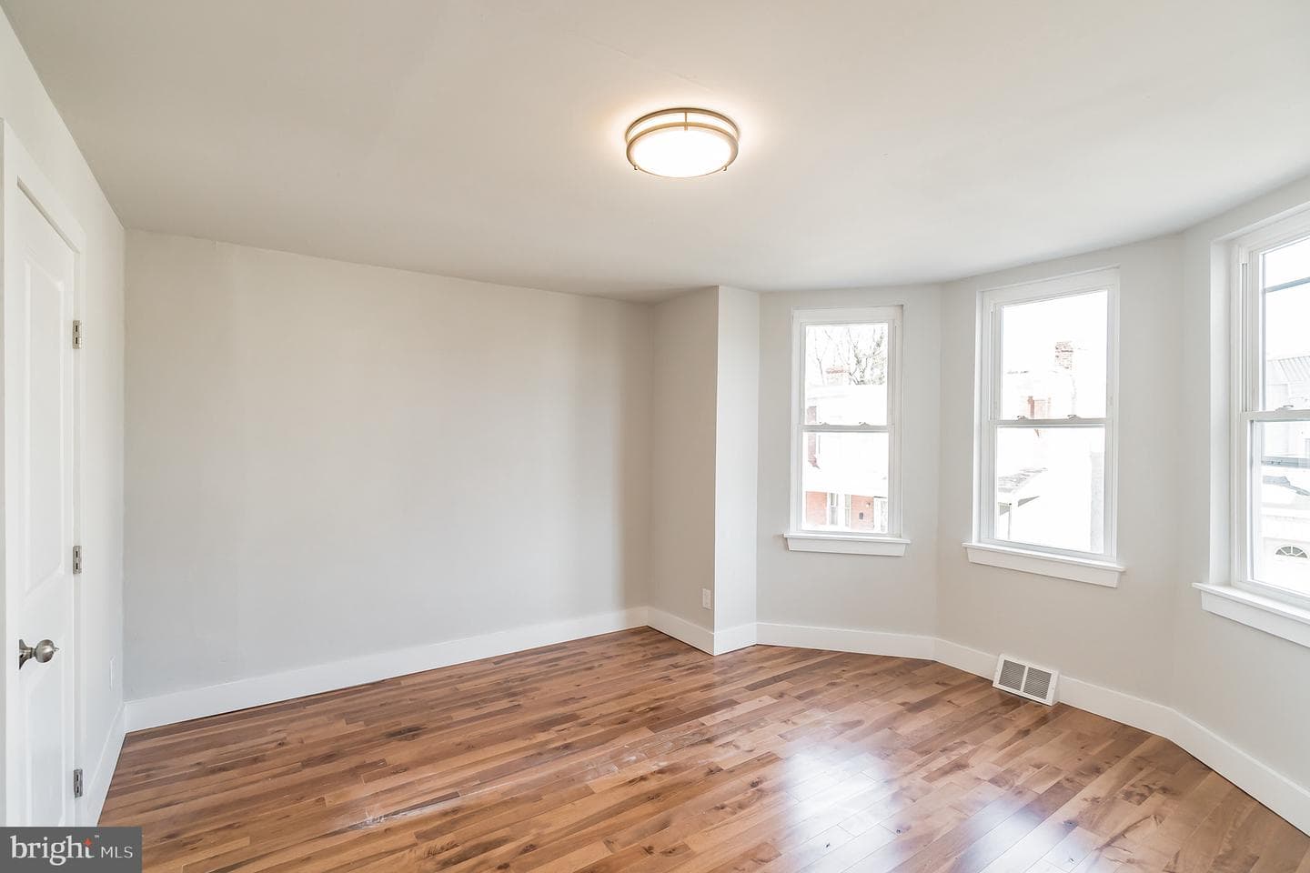 1256 S Peach Street photo 10