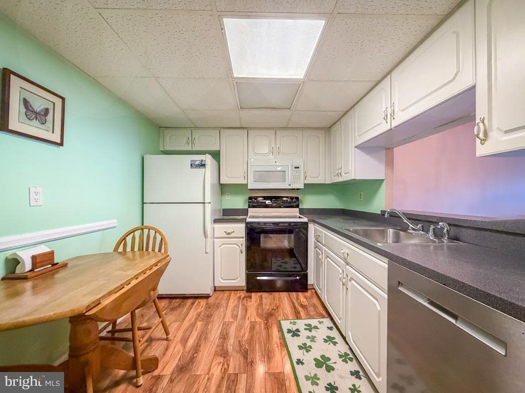 6105 Delaire Landing Road #105 photo 12
