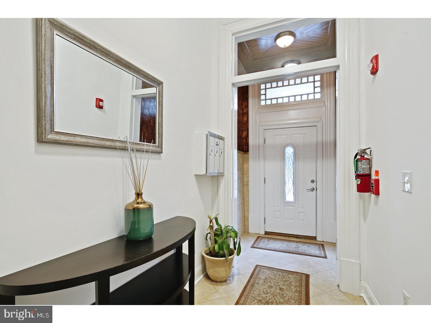 1611 Fairmount Avenue #3 photo 2