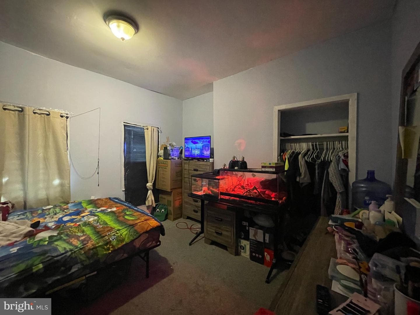 3756 N Randolph Street photo 11