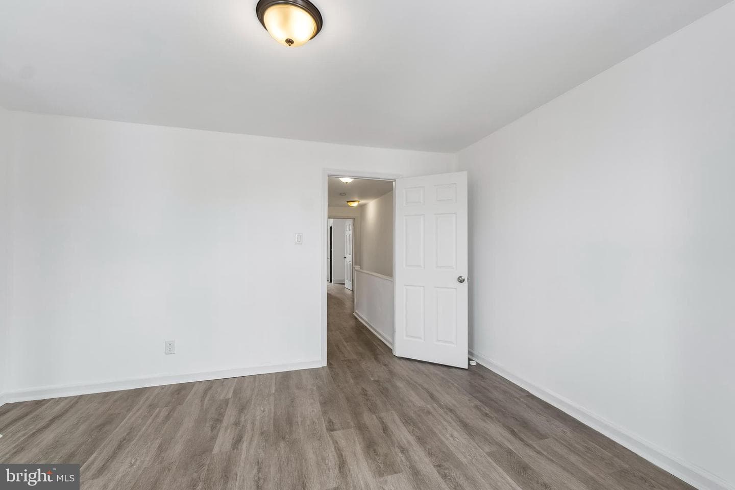 1662 S Conestoga Street photo 10