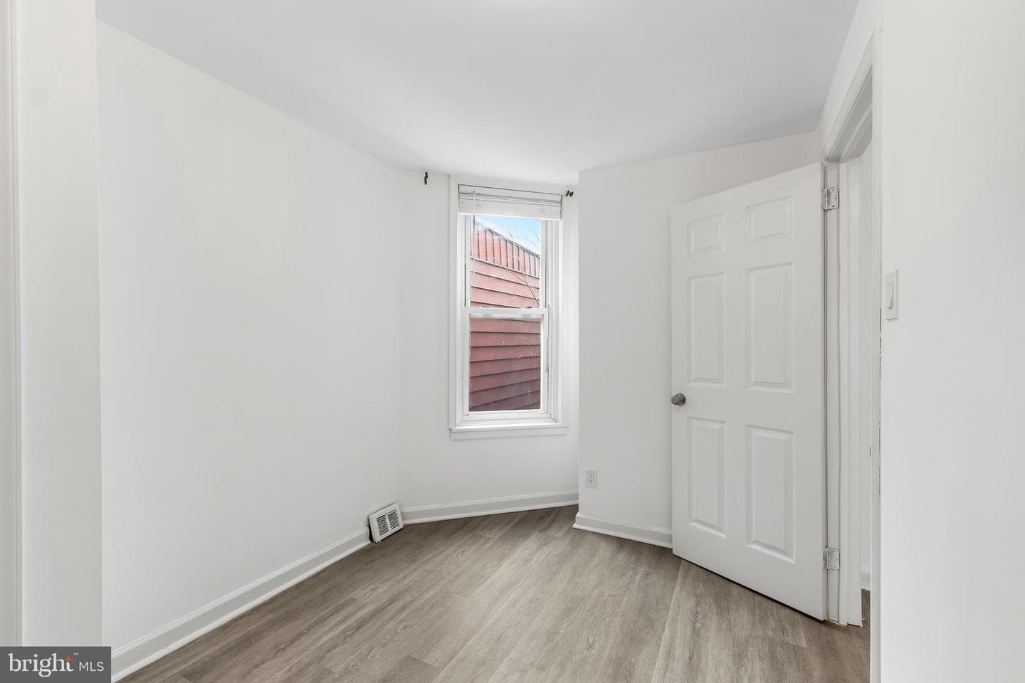 1662 S Conestoga Street photo 12