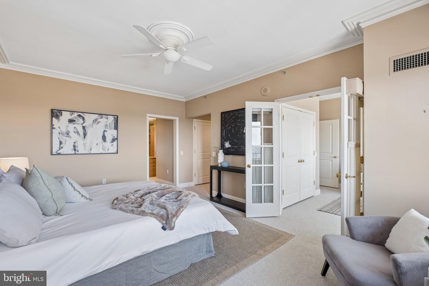 440 S Broad Street #2204-2206 photo 12