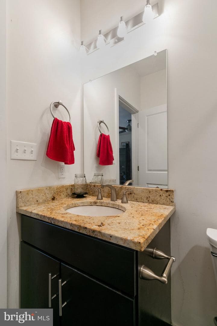 2555 Carpenter Street #a photo 17