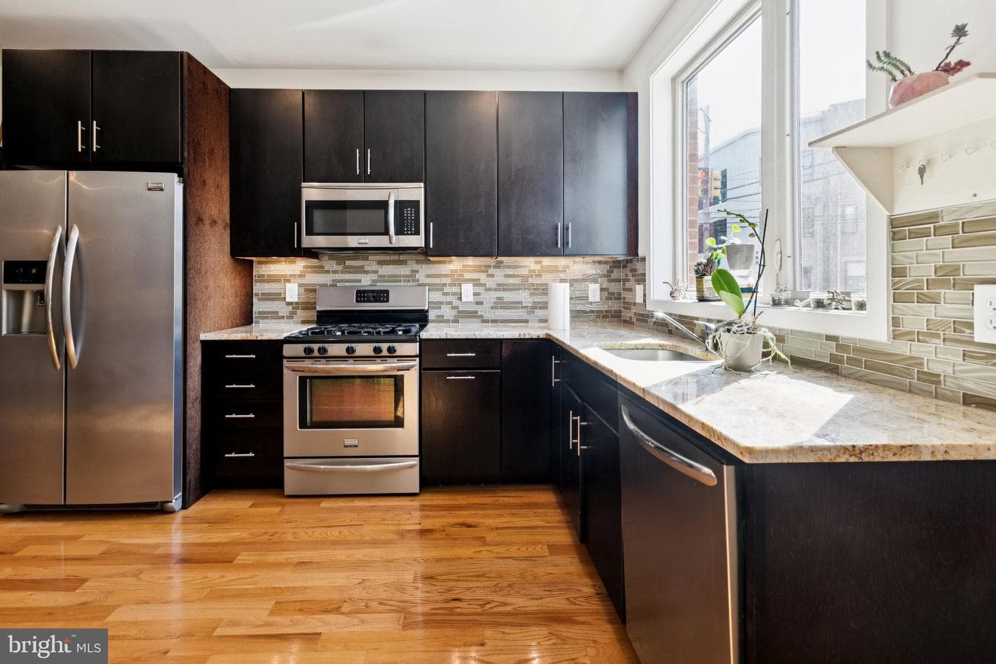 2555 Carpenter Street #a photo 2