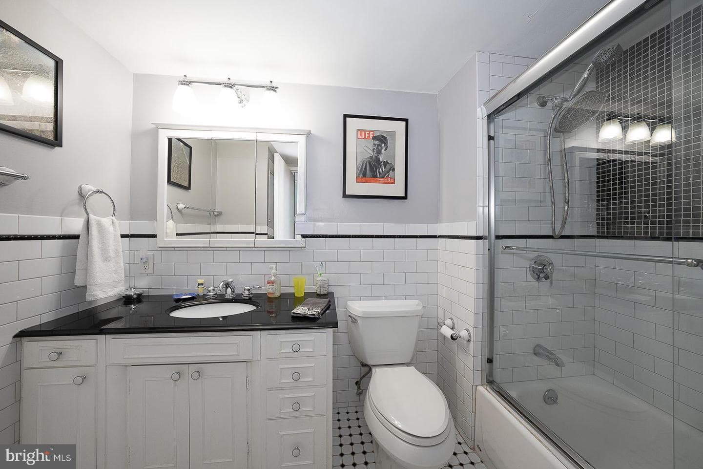 1919 Chestnut Street #2703 photo 9