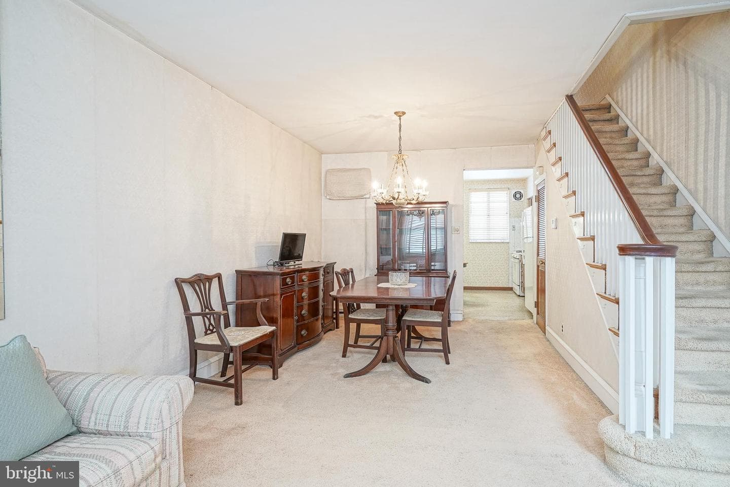 2522 S Warnock Street photo 6