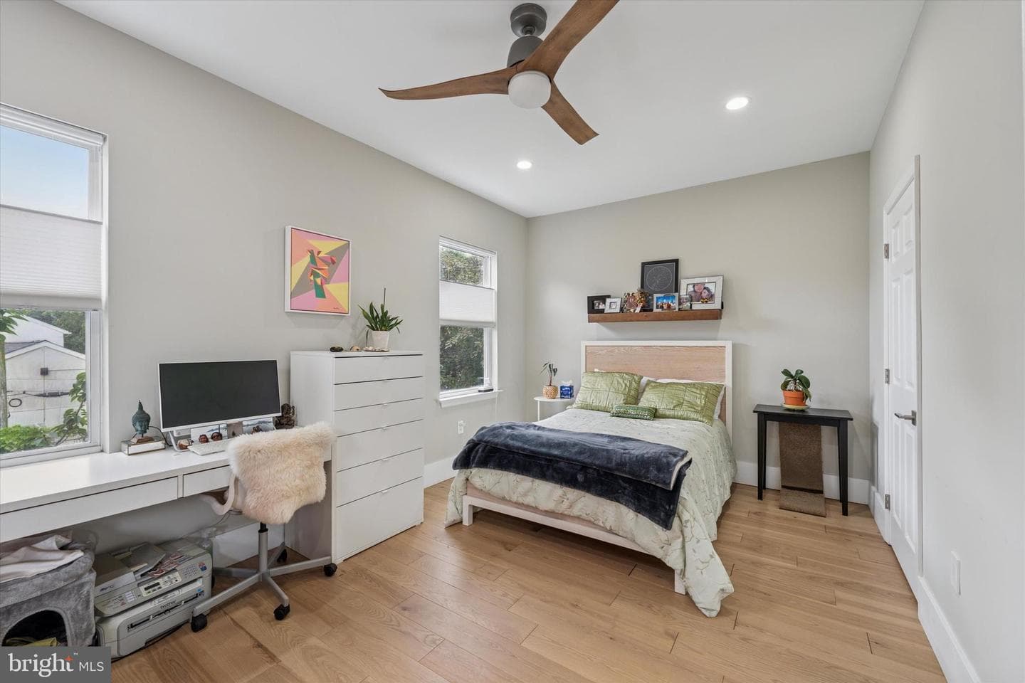 1720 W Oxford Street photo 18