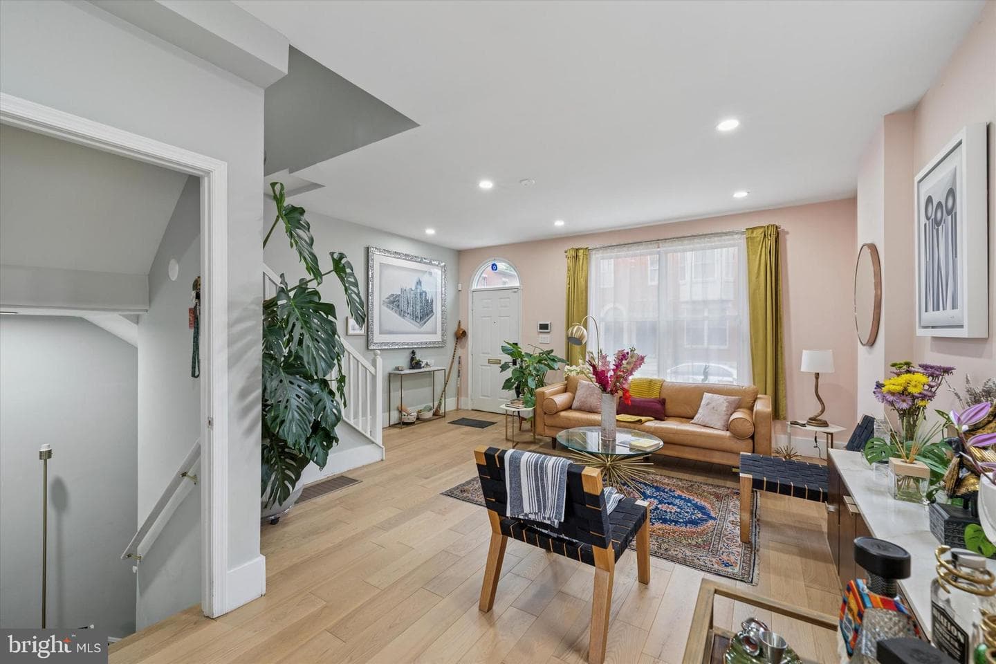1720 W Oxford Street photo 4