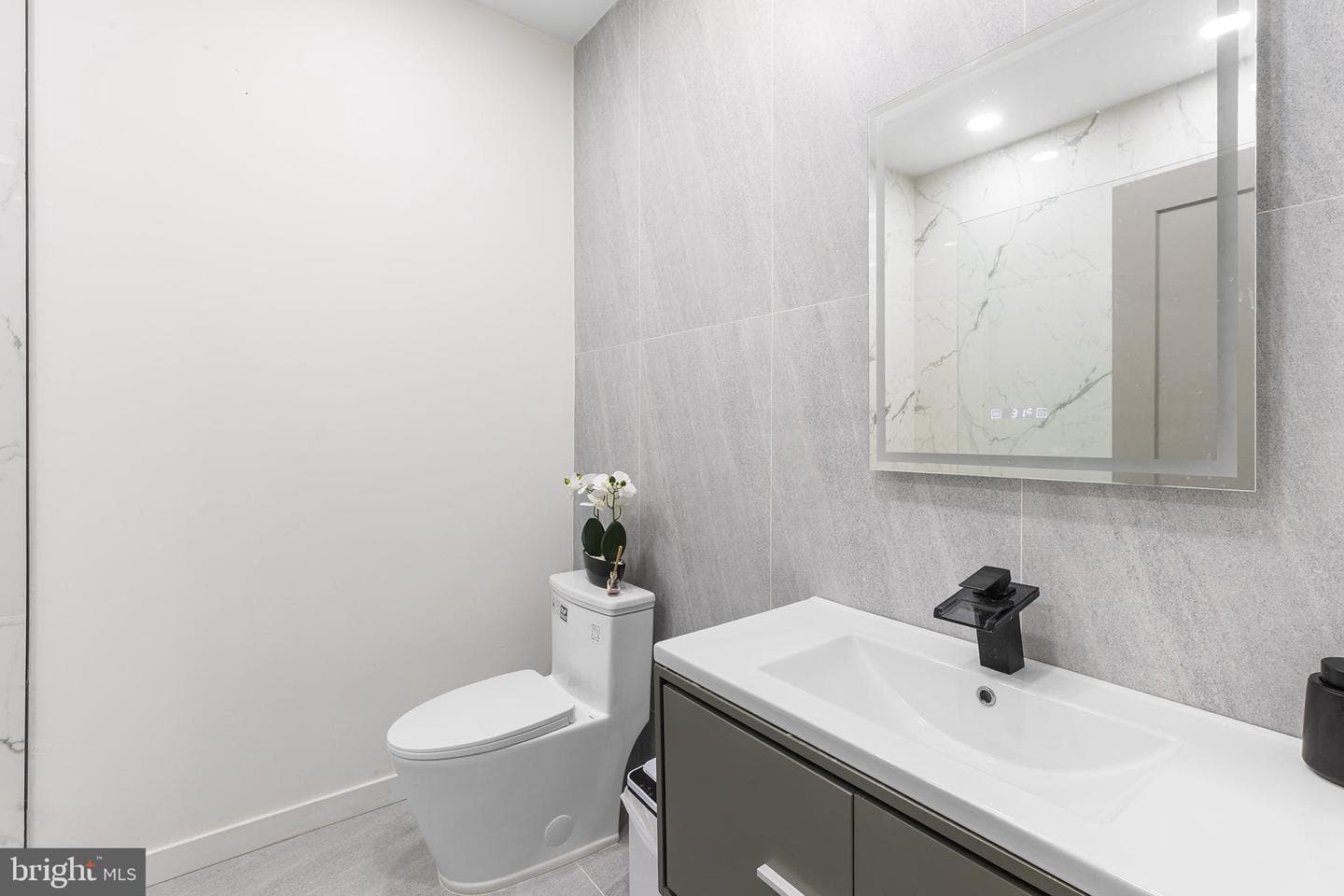 647 N 41st Street #unit C photo 7
