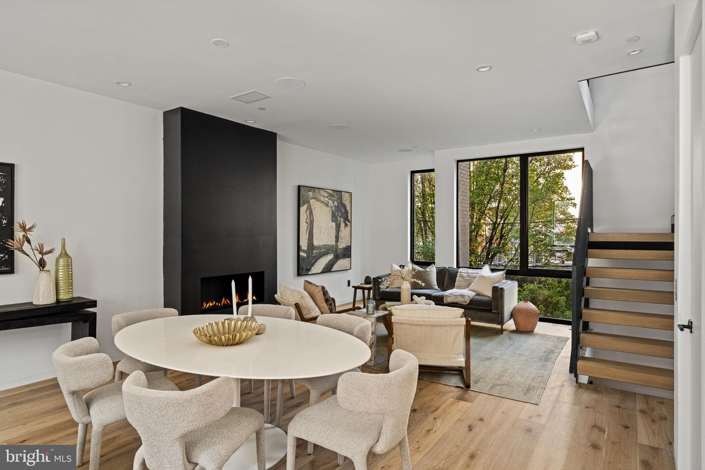 1432 Kenilworth Street photo 3