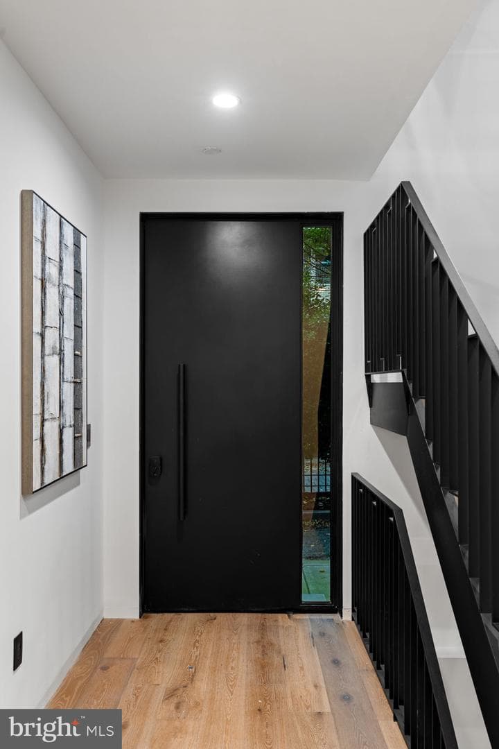 1432 Kenilworth Street photo 6