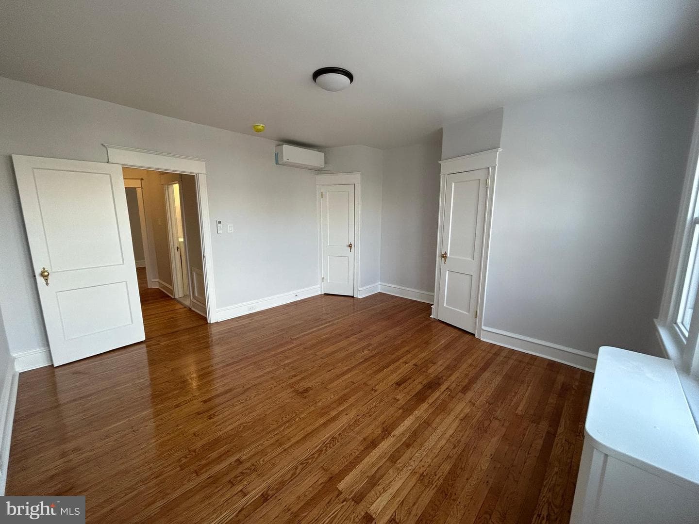 5652 W Berks Street photo 33