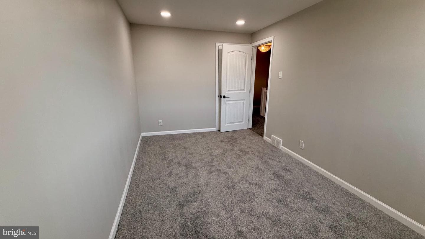 7219 Saul Street photo 16