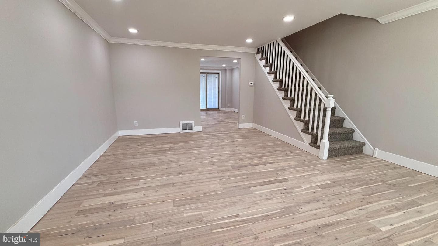 7219 Saul Street photo 2