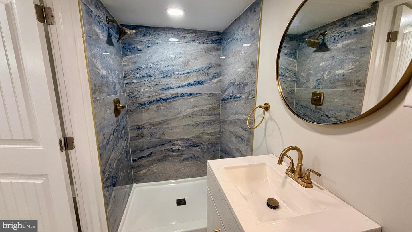 7219 Saul Street photo 21