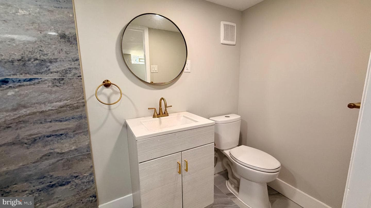 7219 Saul Street photo 23