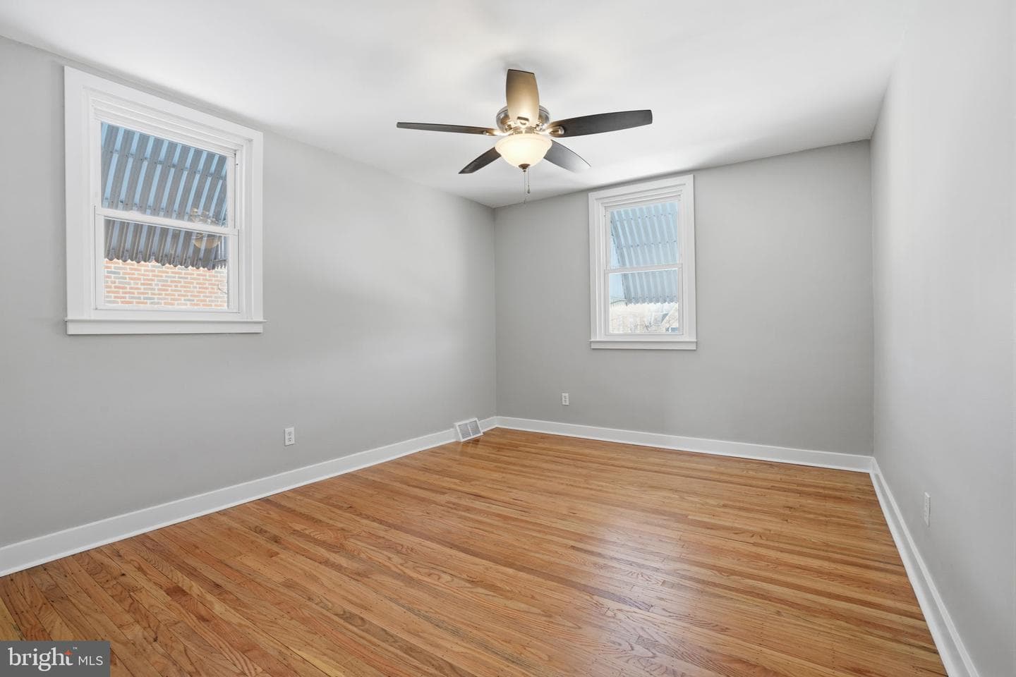 1621 Benson Street photo 12