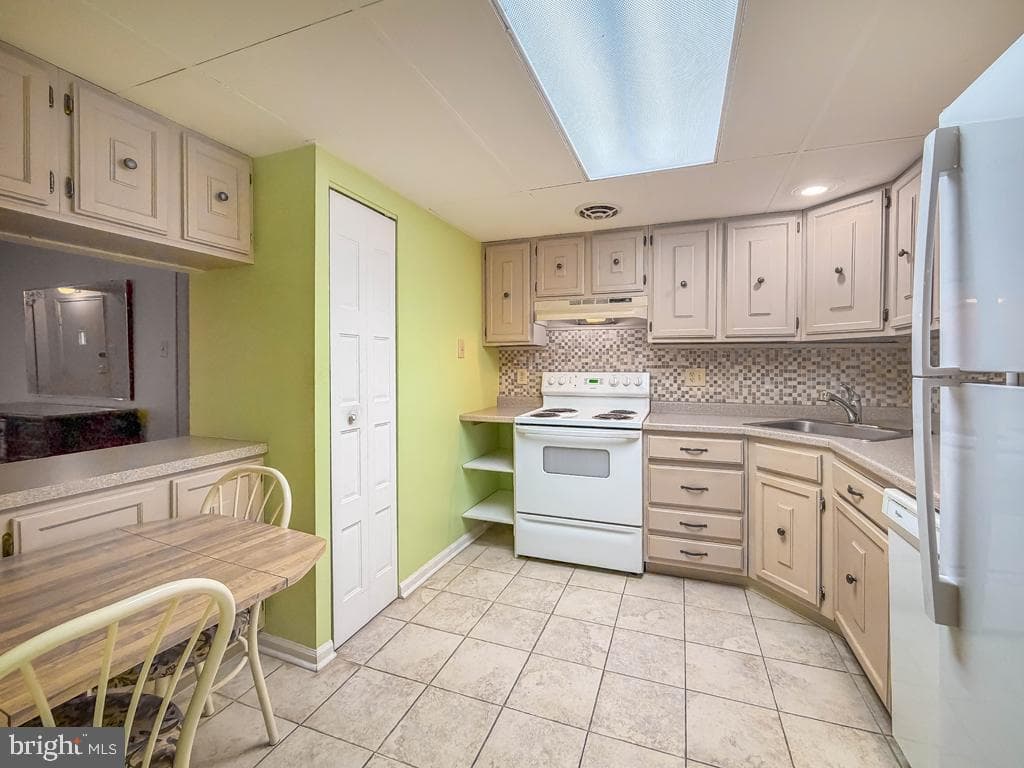 1103 Delaire Landing Road #1103 photo 10