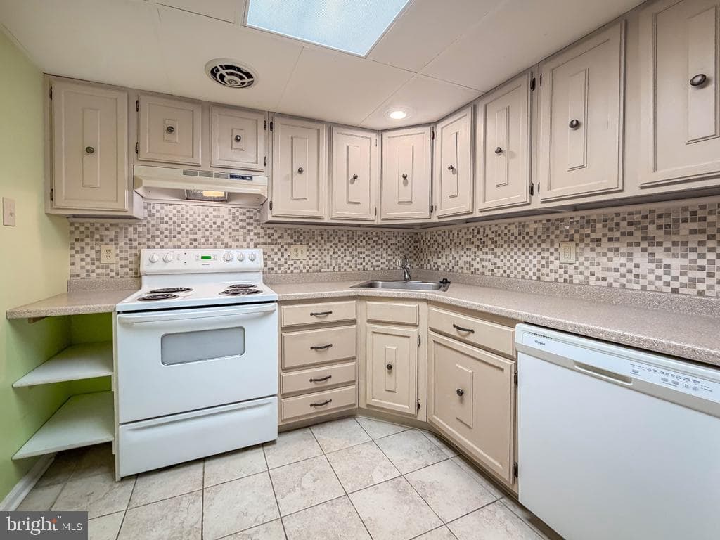 1103 Delaire Landing Road #1103 photo 11