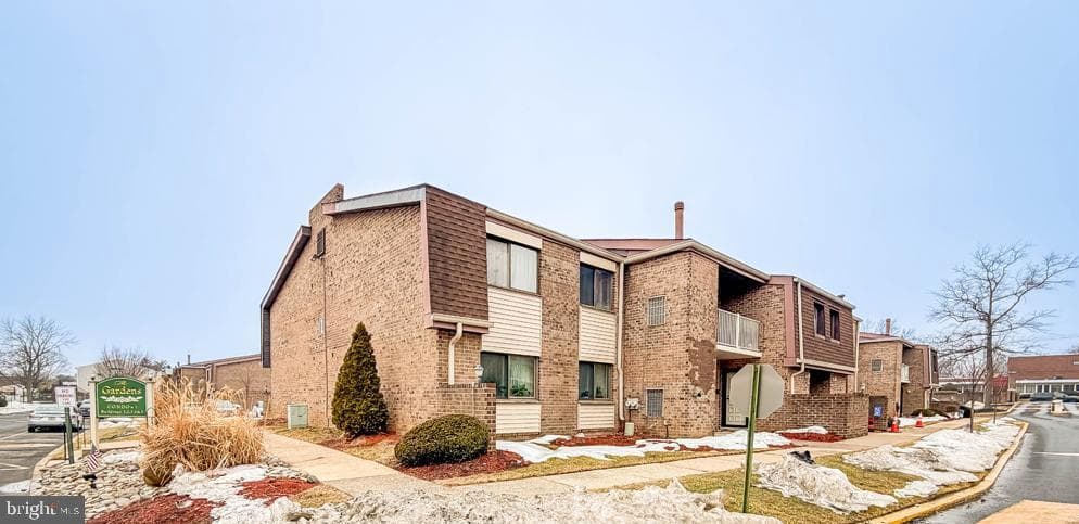 1103 Delaire Landing Road #1103 photo 2