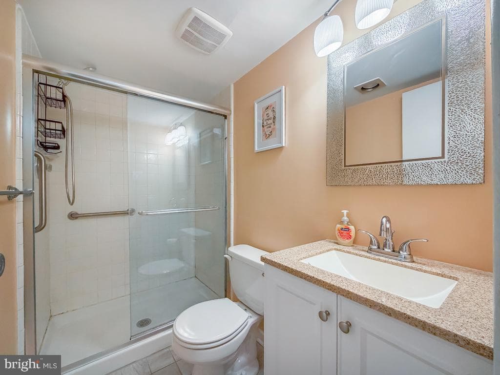 1103 Delaire Landing Road #1103 photo 21