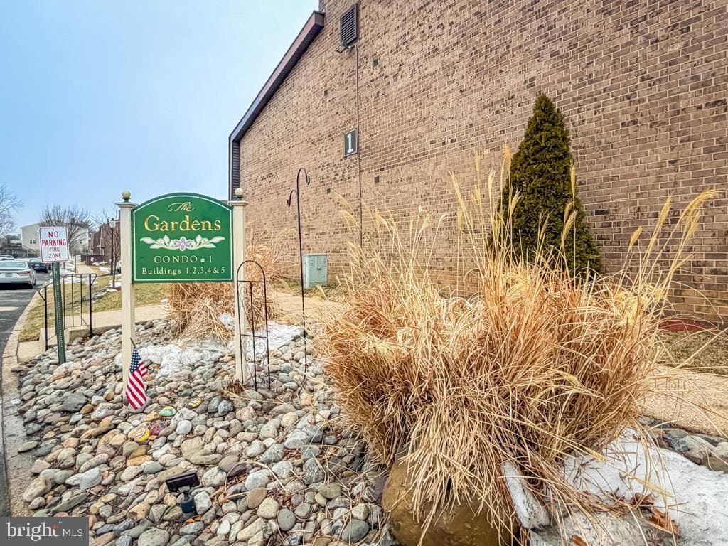 1103 Delaire Landing Road #1103 photo 3