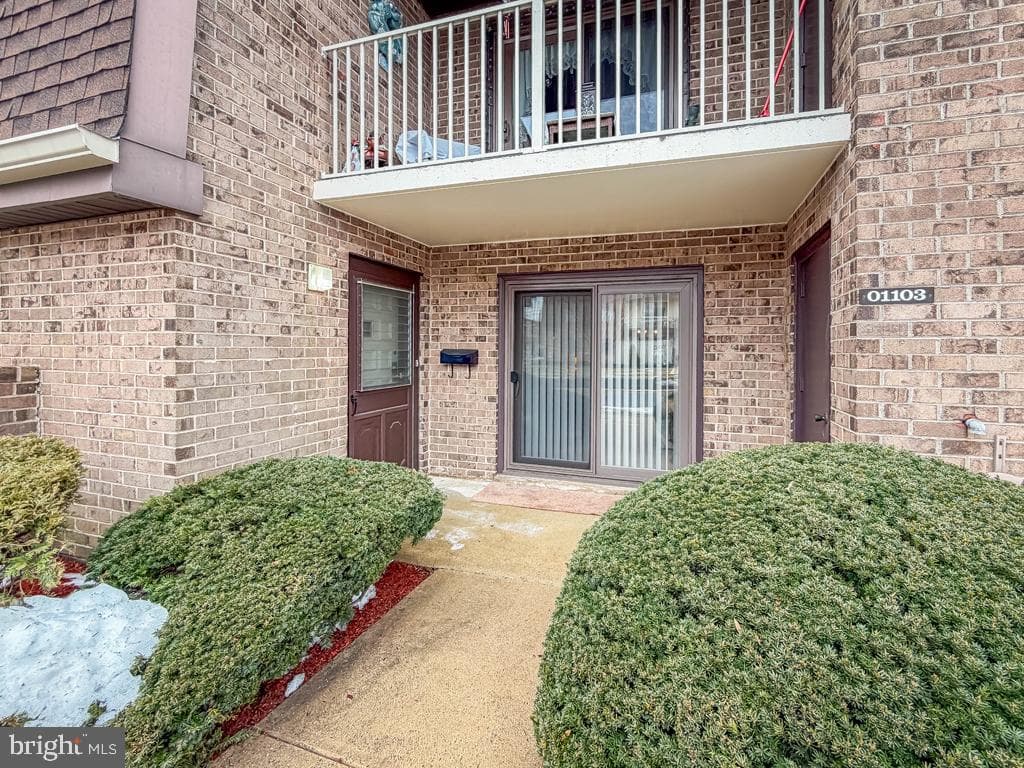 1103 Delaire Landing Road #1103 photo 4