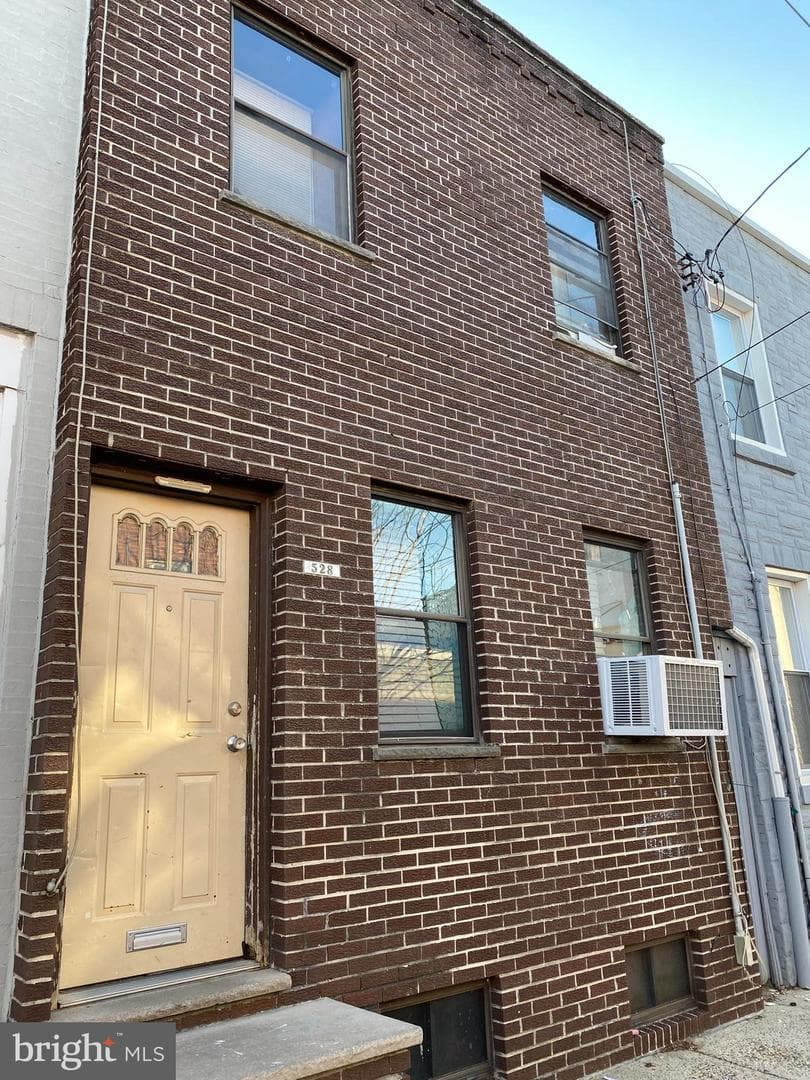 528 Greenwich Street photo 1