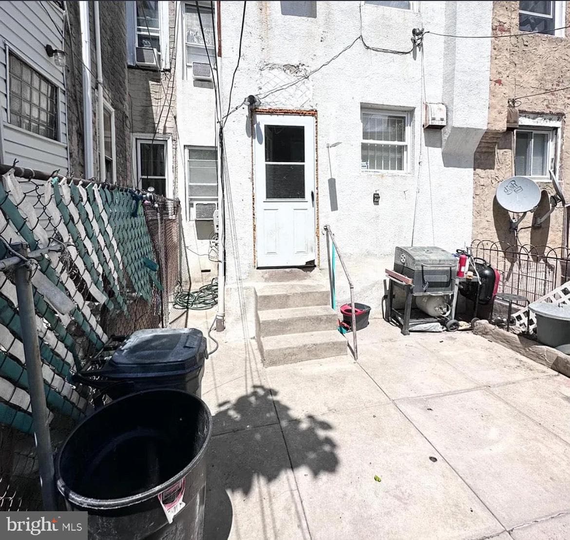 626 E Ontario Street photo 8