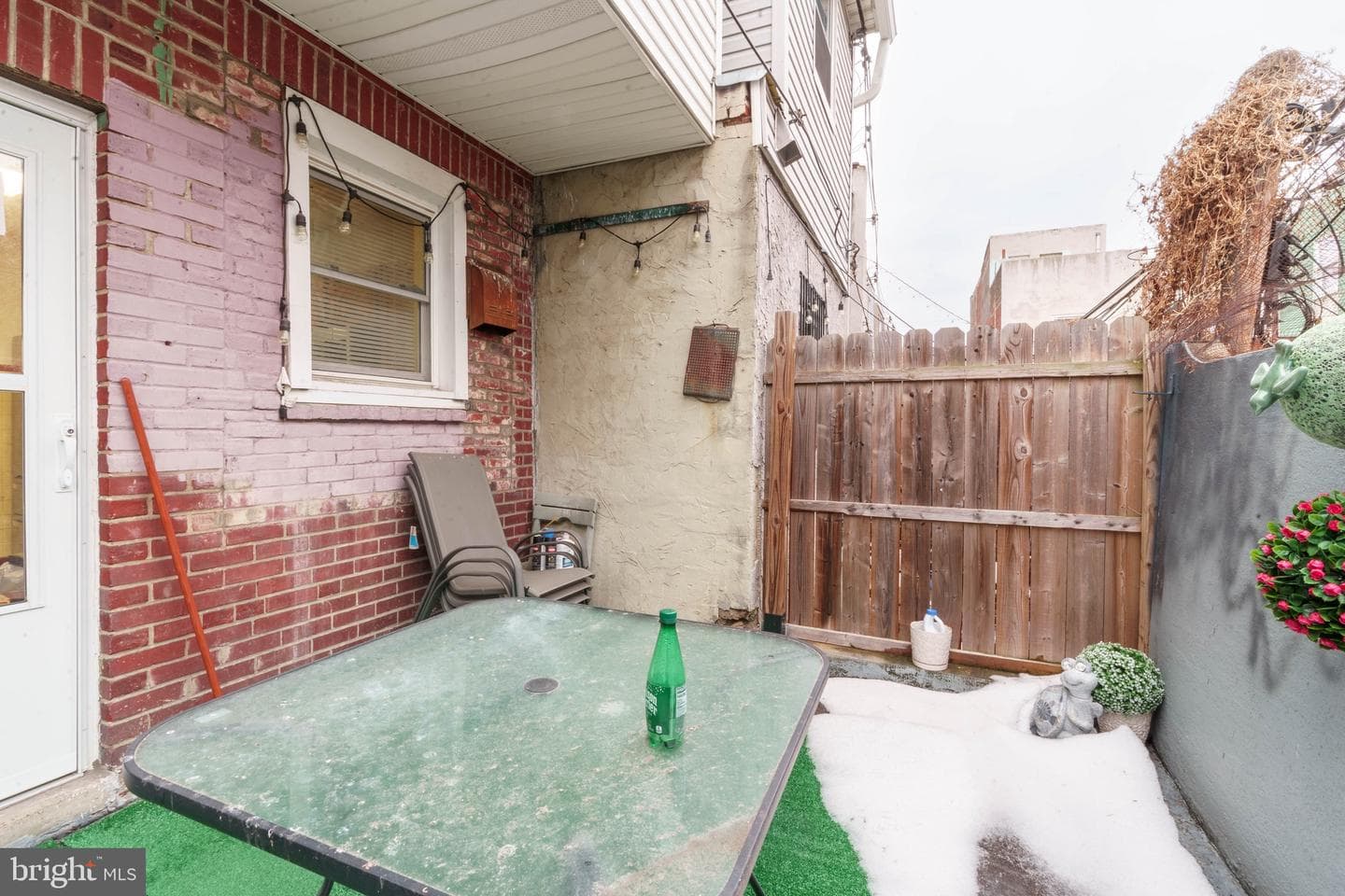 918 Daly Street photo 26