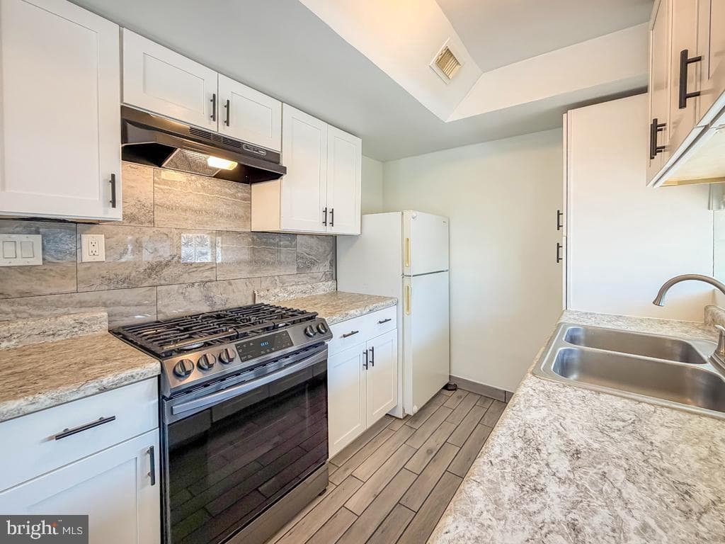 3850 Woodhaven Road #901 photo 10