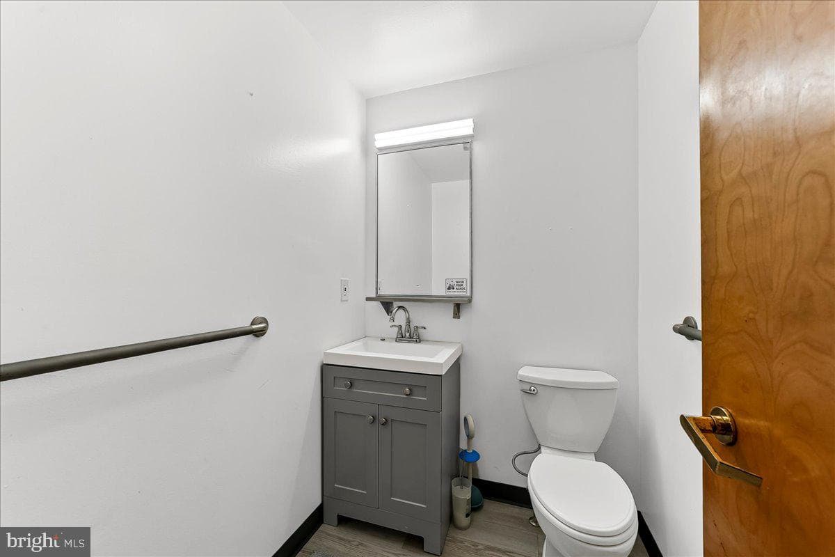 3361 Frankford Avenue photo 5