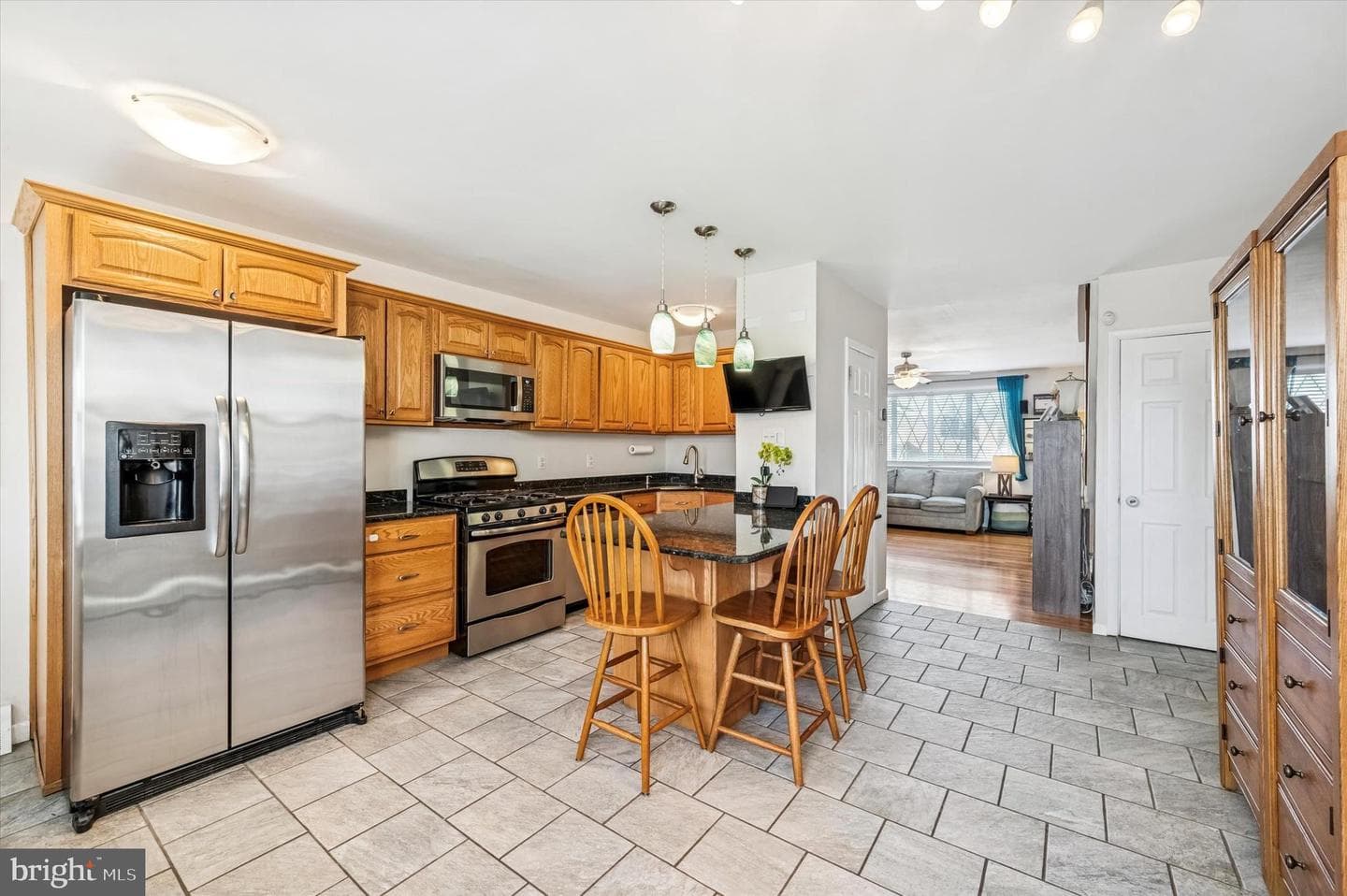 206 Rock Street photo 6