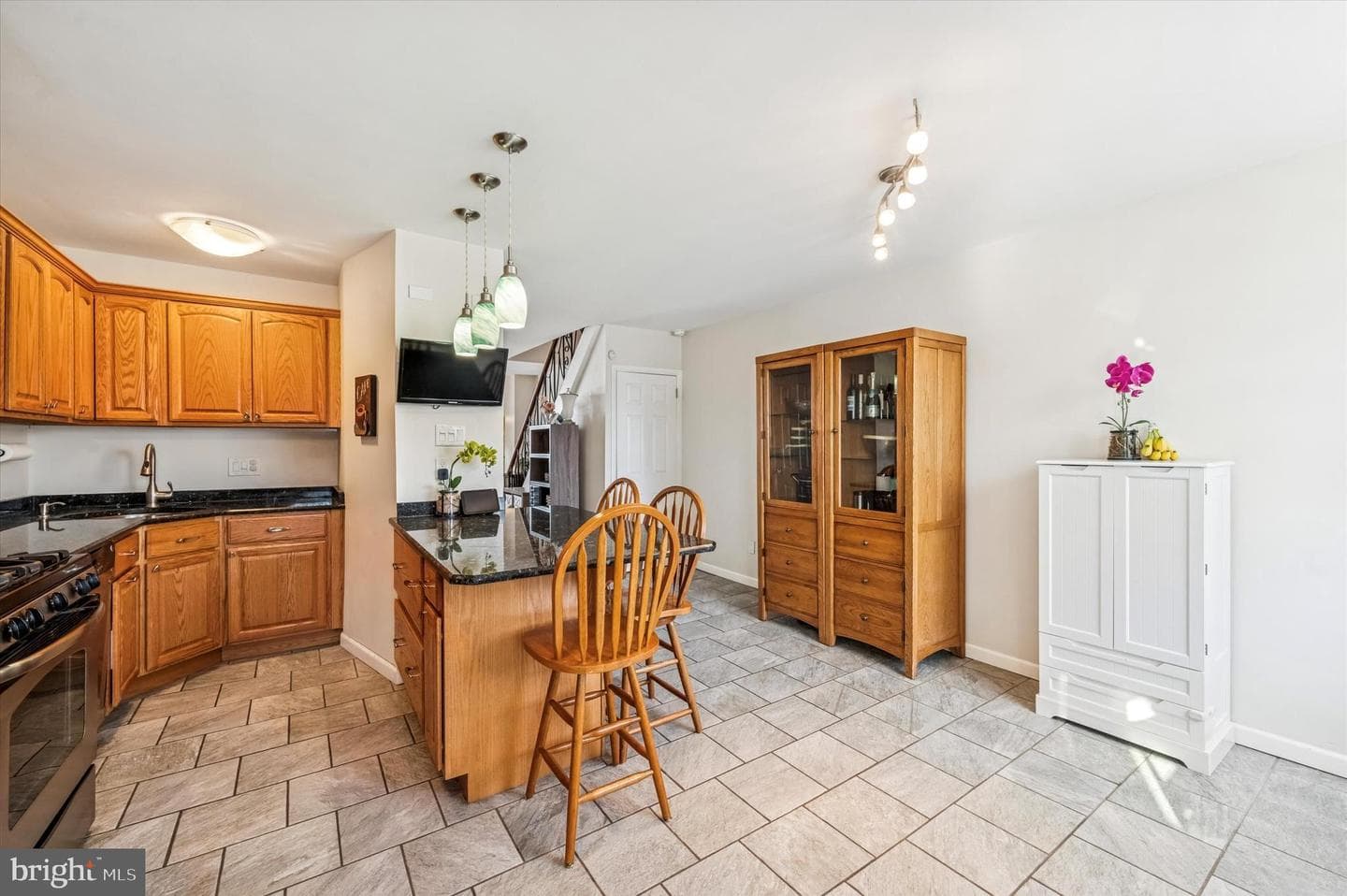 206 Rock Street photo 7