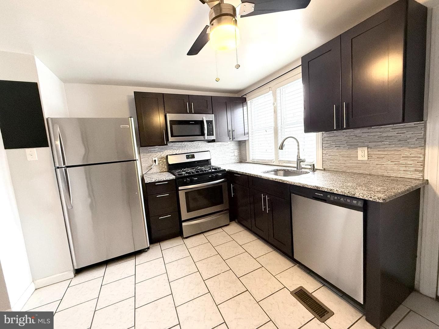 3726 Richmond Street photo 6