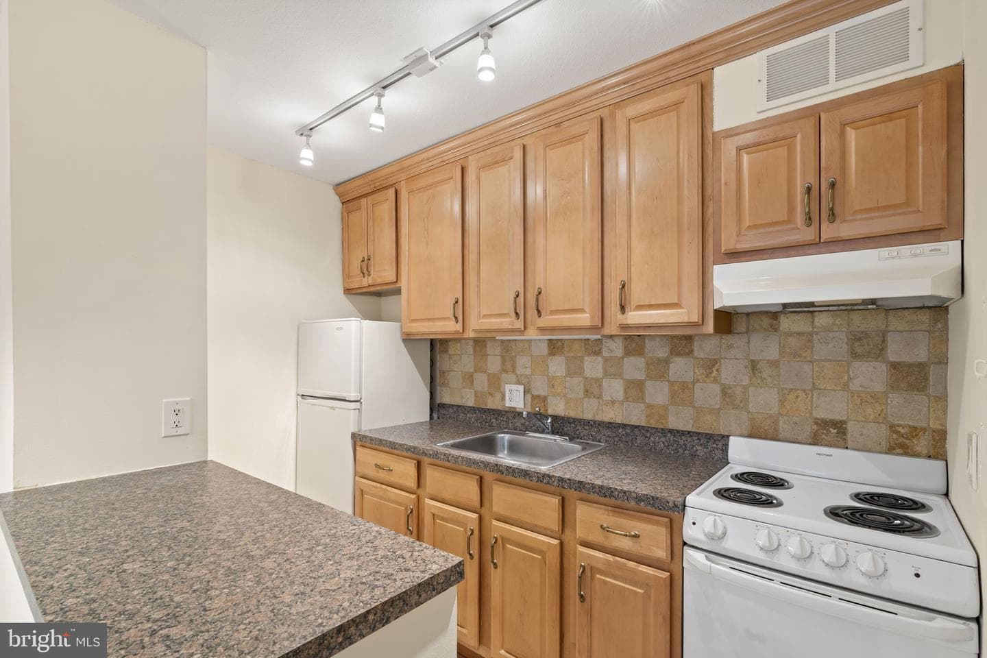 1901 John F Kennedy Boulevard #816 photo 5