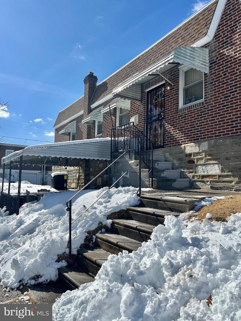 1734 Strahle Street photo 5