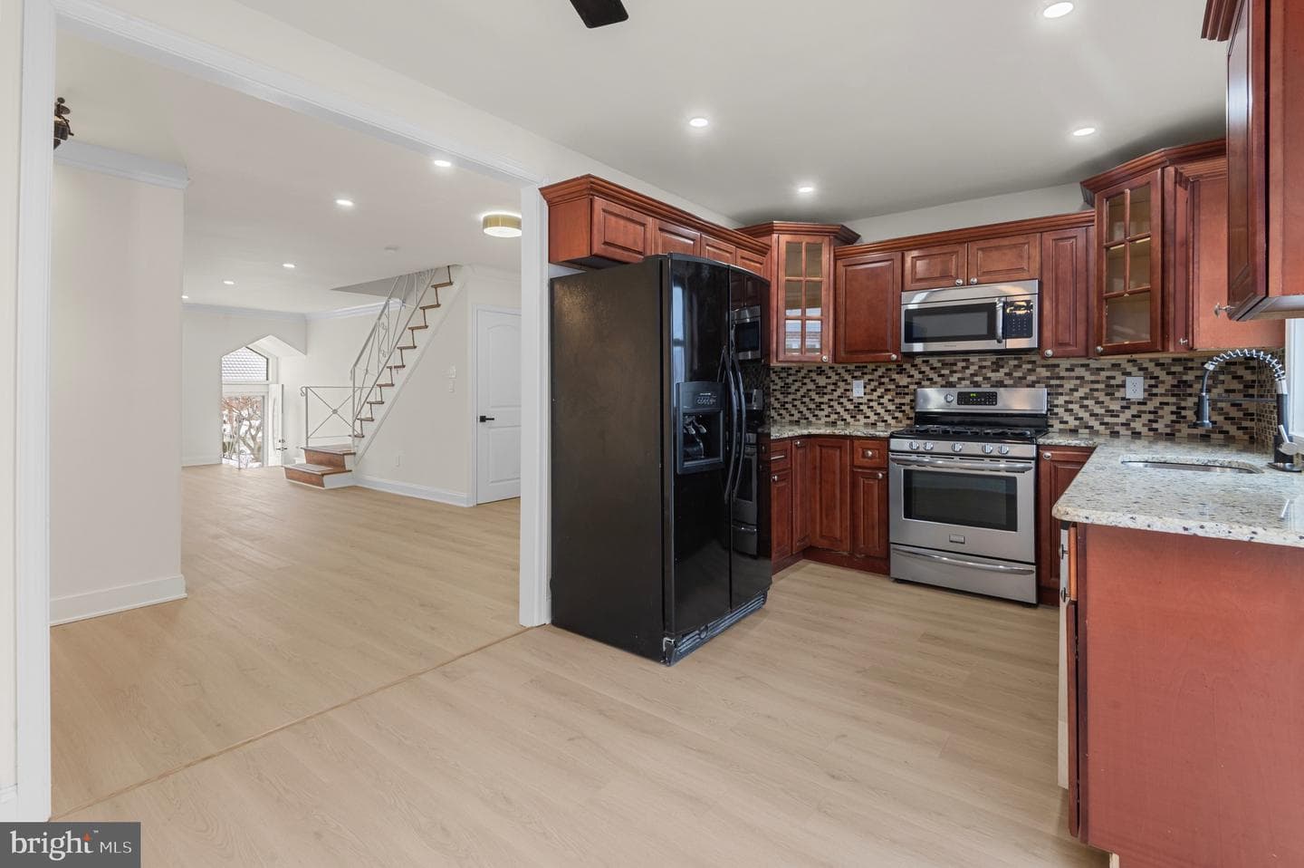 10867 Harrow Road photo 9