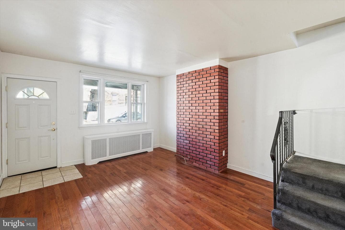 129 Leverington Avenue photo 4