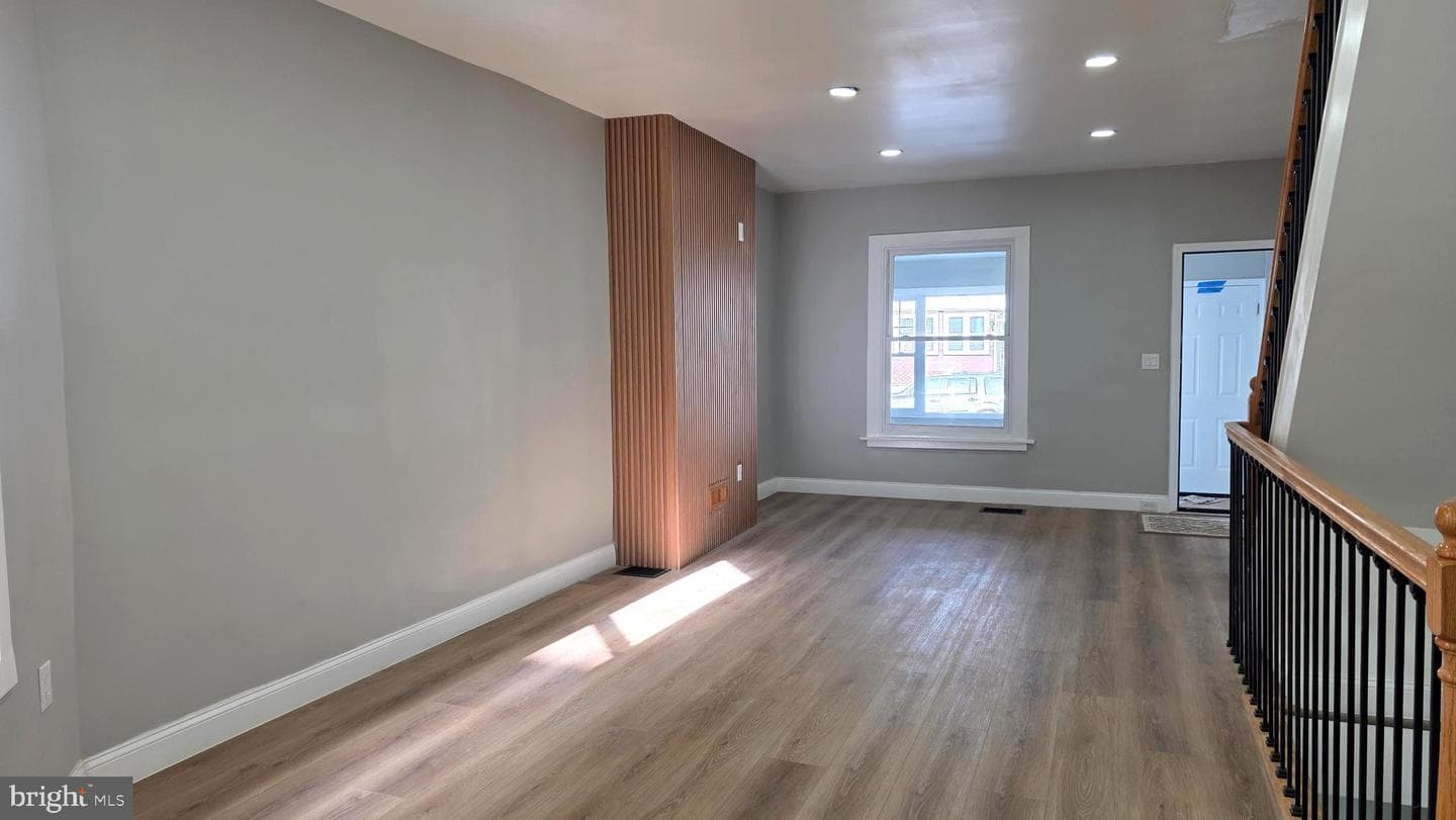 6618 Greenway Avenue photo 13