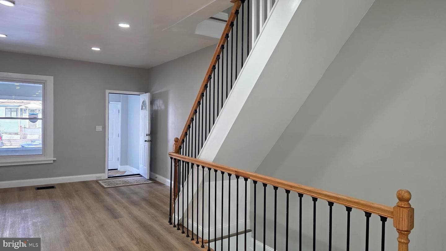6618 Greenway Avenue photo 15