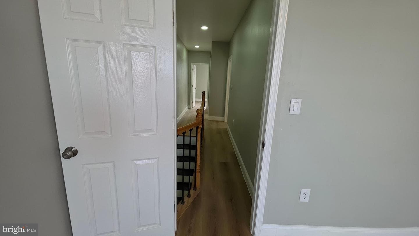 6618 Greenway Avenue photo 35