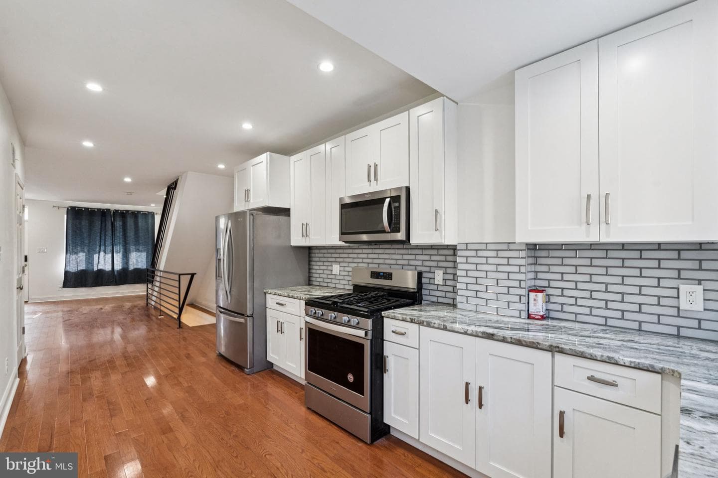 1826 Point Breeze Avenue photo 13